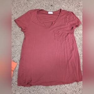 V-neck Pocket Tee